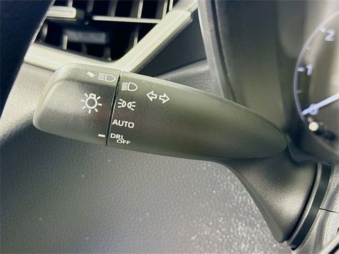 Certified 2025 Toyota Corolla LE image 15