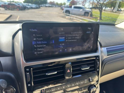 Used 2023 Lexus GX 460 Luxury w/ Sport Design Package image 22