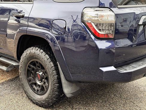 Used 2021 Toyota 4Runner Venture w/ Moonroof Package image 11