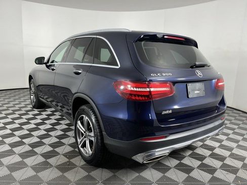 Used 2019 Mercedes-Benz GLC 300 4MATIC image 6