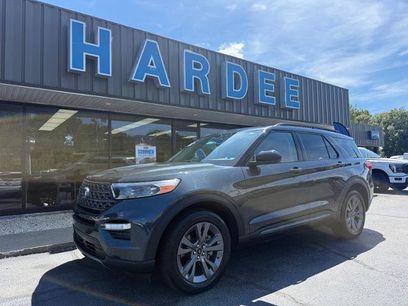 Certified 2024 Ford Explorer XLT w/ Equipment Group 202A