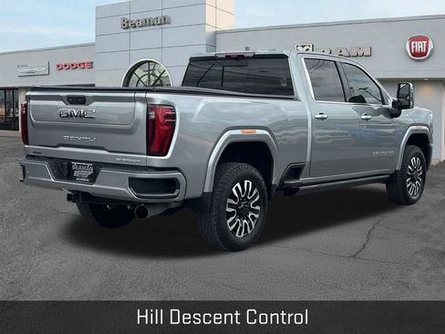 Used 2025 GMC Sierra 2500 Denali Ultimate w/ Max Trailering Package AWD/4WD image 7