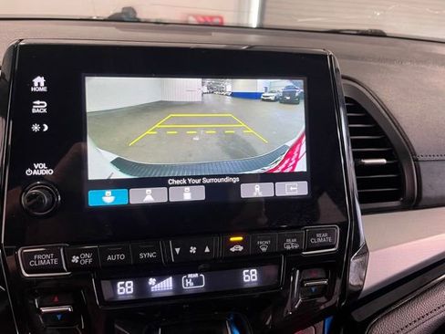 Used 2021 Honda Odyssey Touring image 25