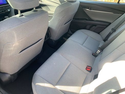 Used 2025 Toyota Camry LE w/ Convenience Package image 14