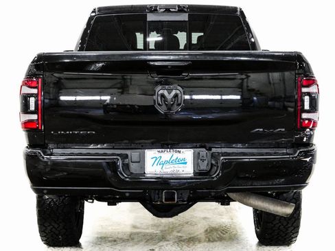 Used 2022 RAM 2500 Limited w/ Night Edition image 7