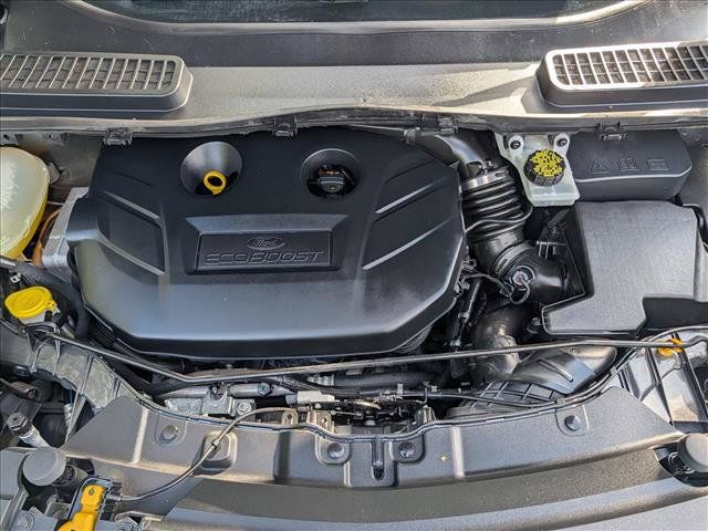 Used 2017 Ford Escape SE FWD image 9