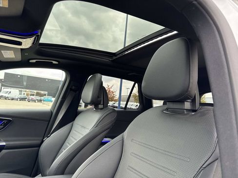 Certified 2025 Mercedes-Benz GLC 300 4MATIC image 18