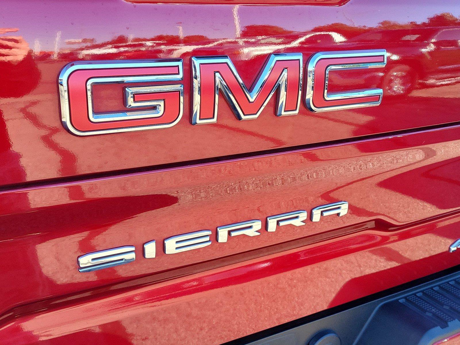 Used 2024 GMC Sierra 1500 AT4 w/ AT4 Preferred Package AWD/4WD image 6