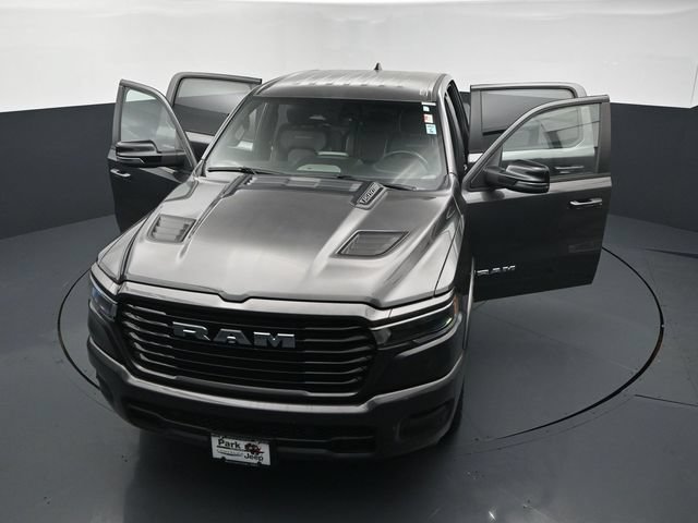 Used 2025 RAM 1500 Laramie AWD/4WD image 29