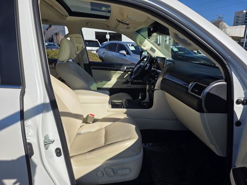 Certified 2022 Lexus GX 460 Luxury image 38