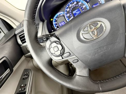 Used 2012 Toyota Camry XLE w/ Leather Pkg FWD image 56