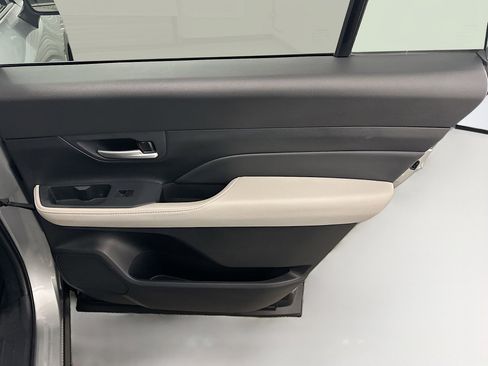 Used 2025 Toyota Grand Highlander AWD image 33