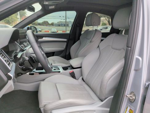 Certified 2025 Audi Q5 2.0T Premium Plus image 14