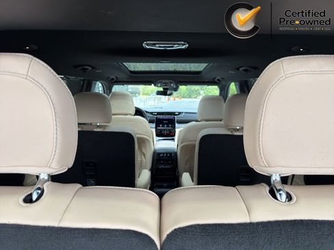 Certified 2025 Jeep Grand Cherokee L Limited w/ Luxury Tech Group II AWD/4WD image 21
