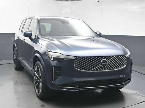 Used 2026 Volvo XC90 B6 Plus w/ Protection Package Premier image 2