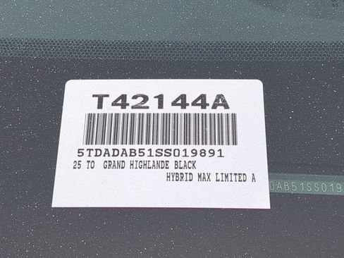 Certified 2025 Toyota Grand Highlander AWD Hybrid image 19