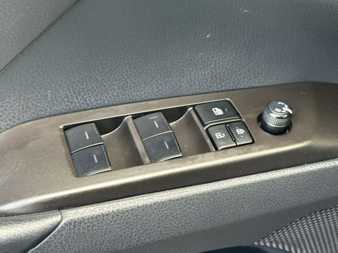 Certified 2023 Toyota Camry SE image 13