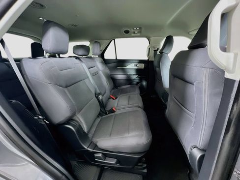Used 2026 Ford Explorer Active AWD/4WD image 32