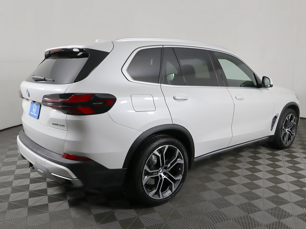 Used 2024 BMW X5 xDrive40i w/ Premium Package AWD/4WD image 10