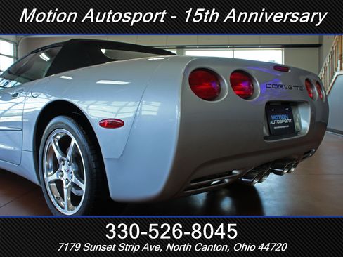Used 2004 Chevrolet Corvette Convertible w/ Preferred Equipment Group RWD image 8