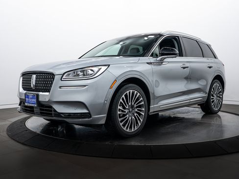 Used 2022 Lincoln Corsair Reserve w/ Equipment Group 201A image 7