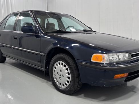 Used 1992 Honda Accord LX image 3