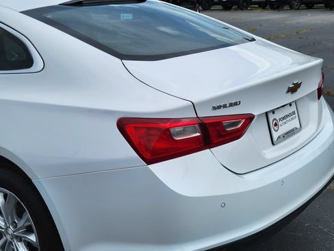 Used 2024 Chevrolet Malibu LT FWD image 11