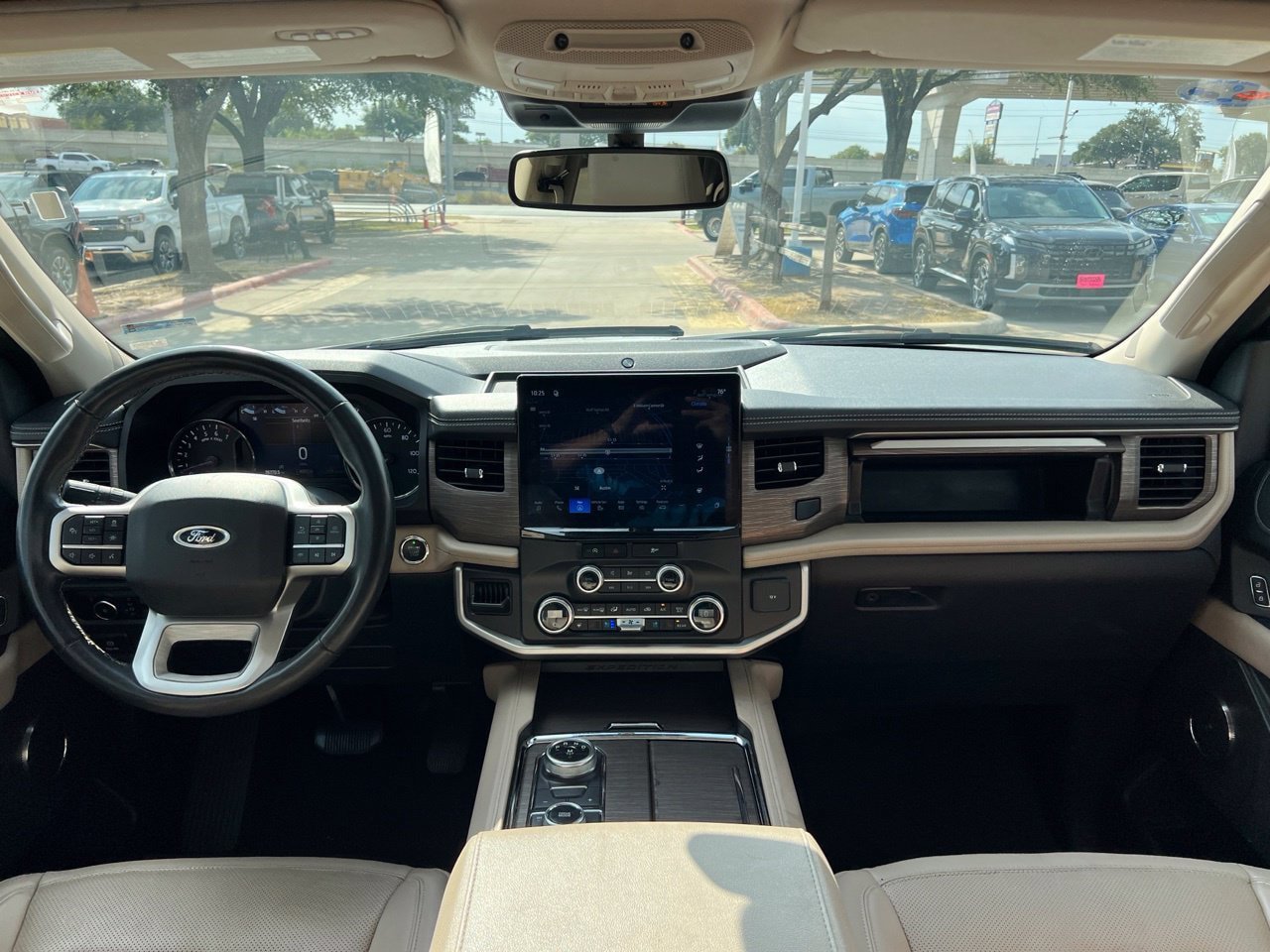 Used 2024 Ford Expedition Max Limited AWD/4WD image 14
