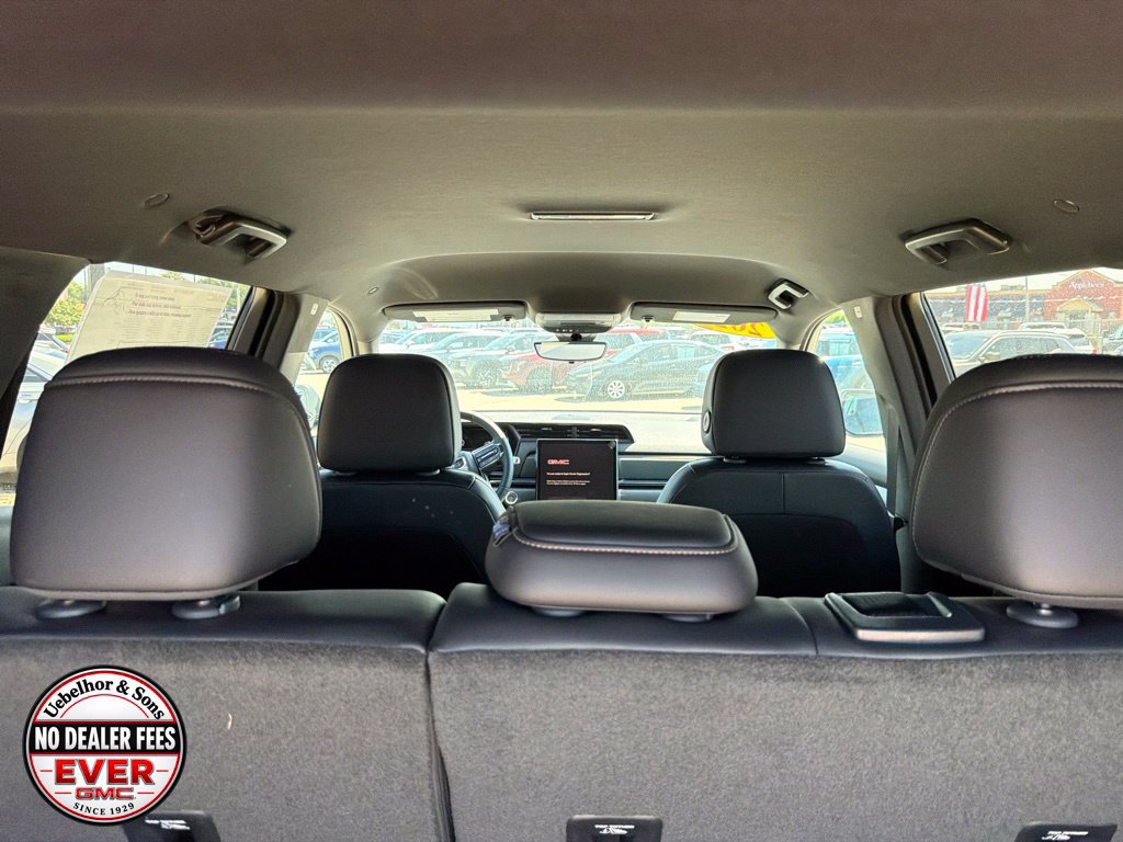 New 2027 GMC Terrain AT4 w/ Convenience Package III AWD/4WD image 10