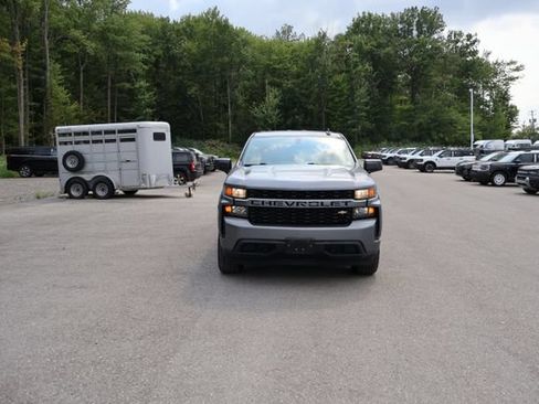 Used 2020 Chevrolet Silverado 1500 Custom w/ Custom Value Package AWD/4WD image 10
