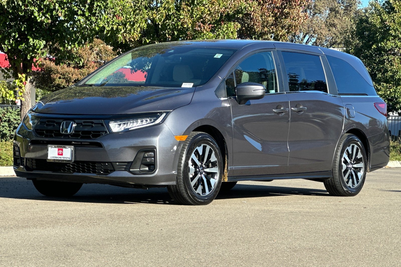 Used 2025 Honda Odyssey EX-L image 8