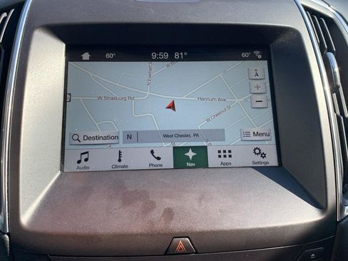 Used 2018 Ford Edge Titanium w/ Equipment Group 302A AWD/4WD image 14