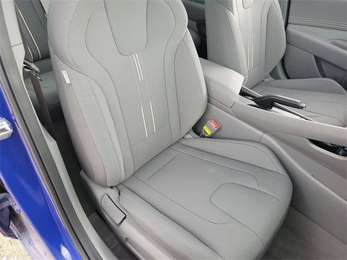 New 2025 Hyundai Elantra Sport image 17