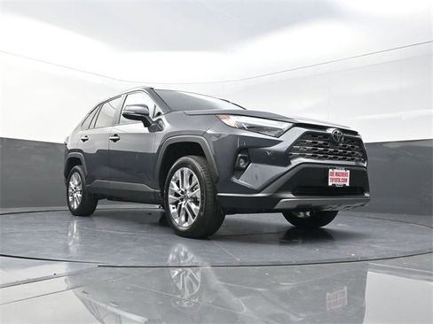 Certified 2025 Toyota RAV4 Limited image 27