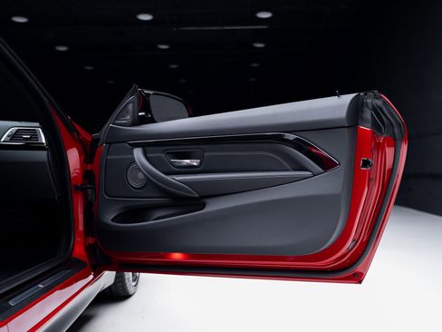 Used 2018 BMW M4 Coupe image 63