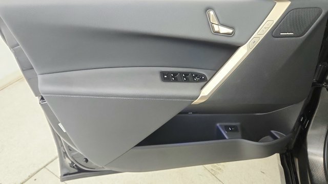 Used 2024 BMW iX xDrive50 w/ Sport Package AWD/4WD image 49