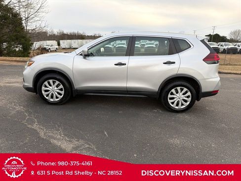 Certified 2020 Nissan Rogue S image 9