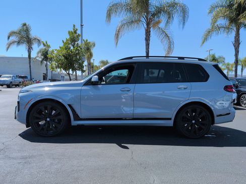 Certified 2024 BMW X7 xDrive40i w/ M Sport Package AWD/4WD image 7