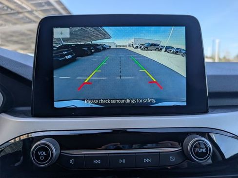 Used 2022 Ford Escape SE w/ Convenience Package image 16