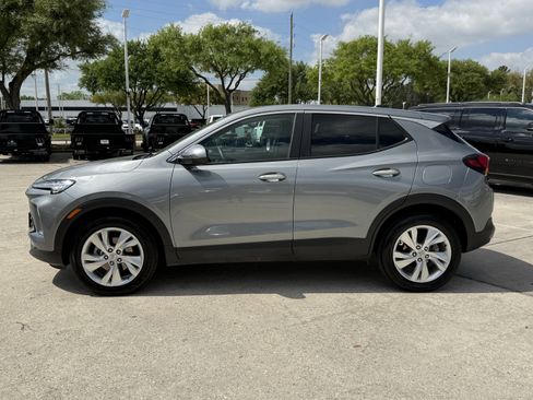 Used 2025 Buick Encore GX Preferred image 9