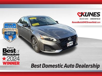Used 2024 Nissan Altima 2.5 SR w/ SR Premium Package