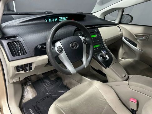 Used 2010 Toyota Prius Two image 12