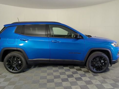 New 2026 Jeep Compass Latitude image 3