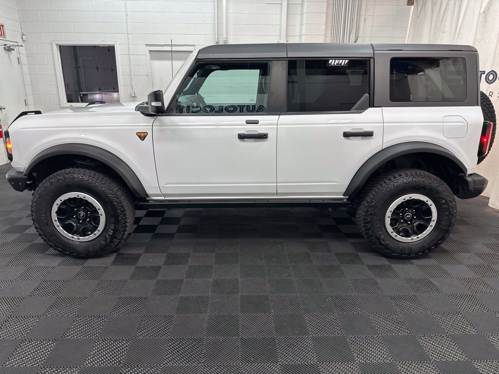 Used 2023 Ford Bronco Badlands w/ Sasquatch Package AWD/4WD image 6