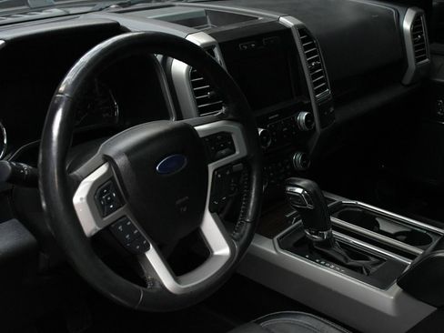 Used 2016 Ford F150 Lariat w/ Equipment Group 502A Luxury AWD/4WD image 22