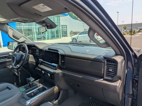 Certified 2022 Chevrolet Silverado 1500 RST w/ Convenience Package II AWD/4WD image 42