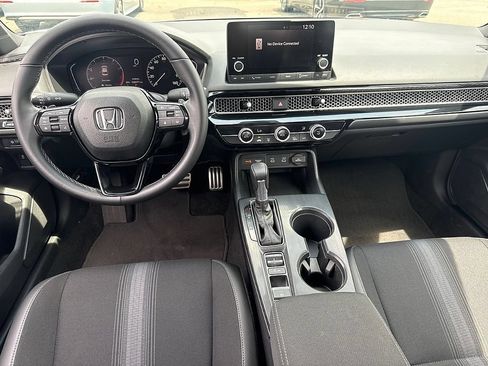 Used 2025 Honda Civic Sport image 9