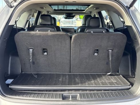 Used 2024 Kia Sorento SX image 12