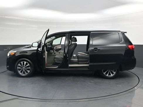 Used 2016 Kia Sedona SX FWD image 73