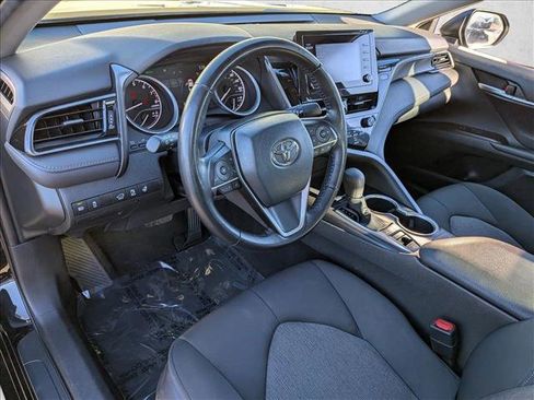 Used 2023 Toyota Camry LE image 9